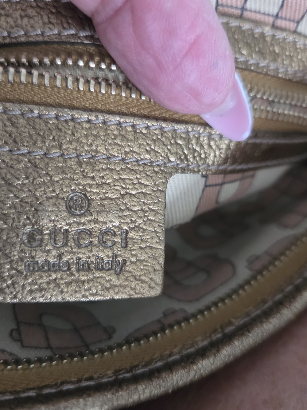 Gucci Beige GG Canvas Crossbody Bag - Picture 9 of 9